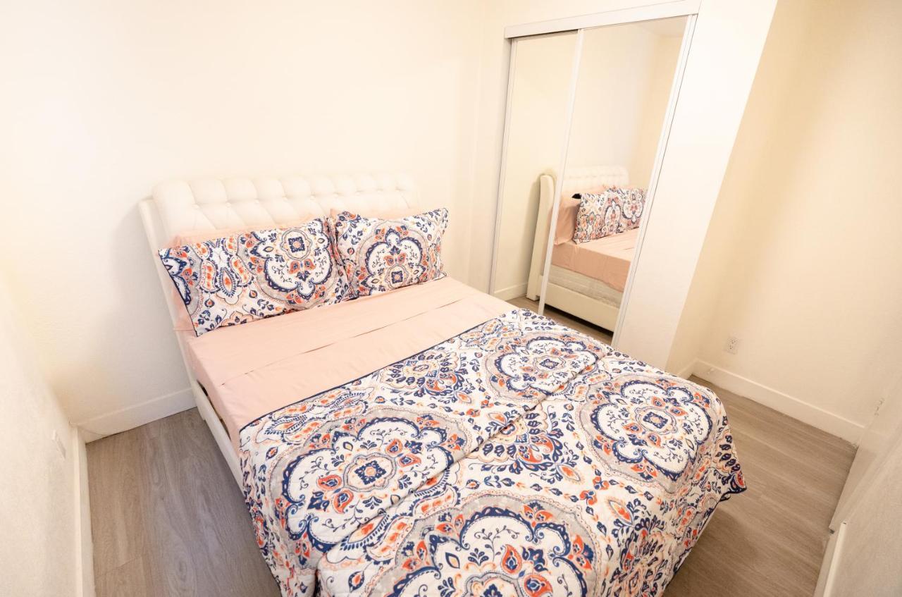 Cozy Koreatown/hollywood 2 Bedroom Los Angeles